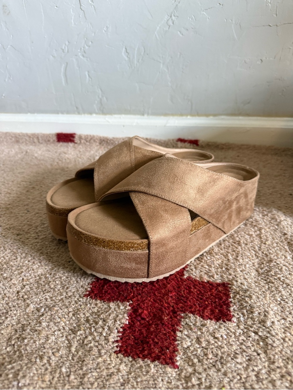 Women’s Suede Crossover Platform Slide Sandals in Tan